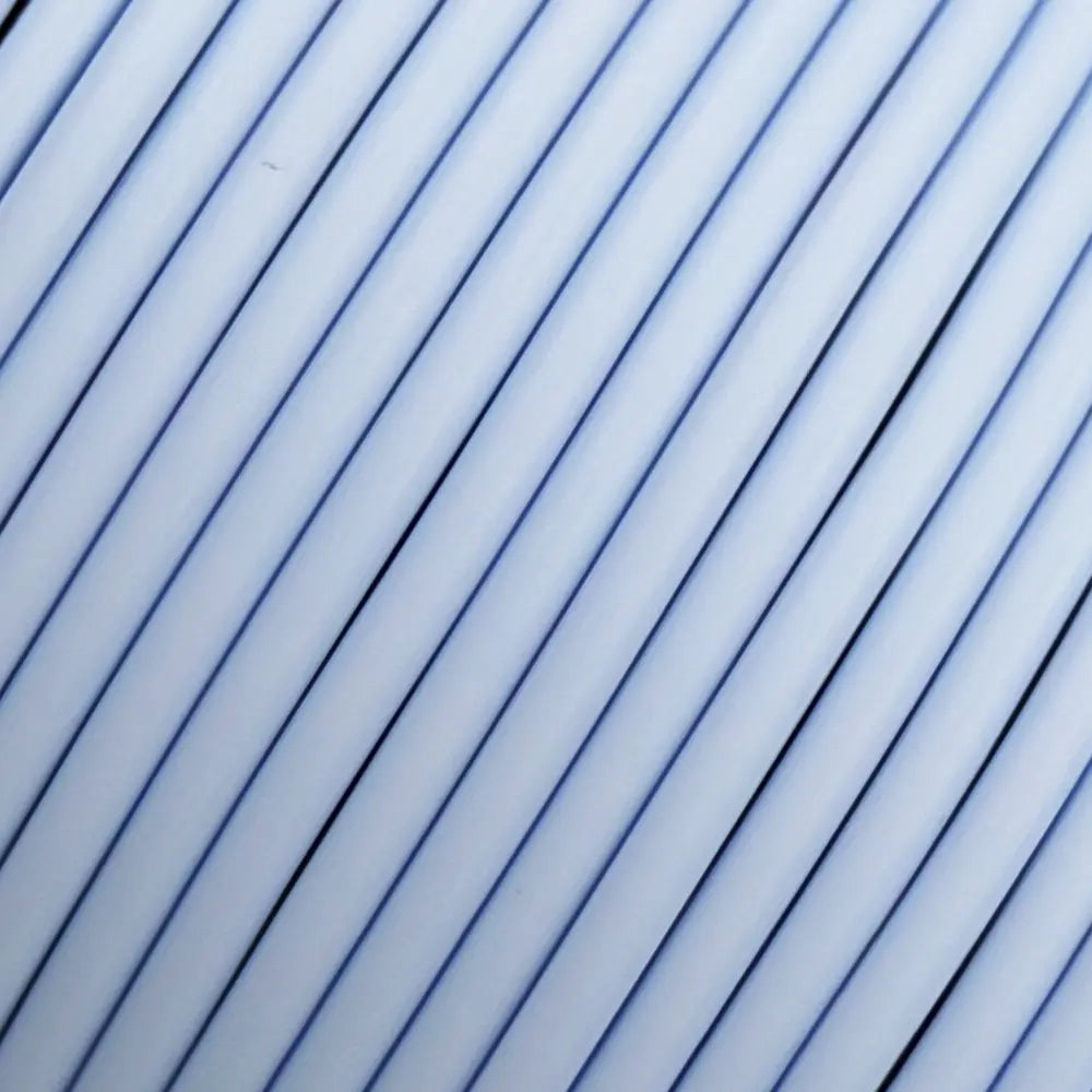 Filament Nahaufnahme von PLA+ Pastellblau. Hersteller Filament Unger